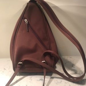 Joanel convertible shoulder bag to knapsack